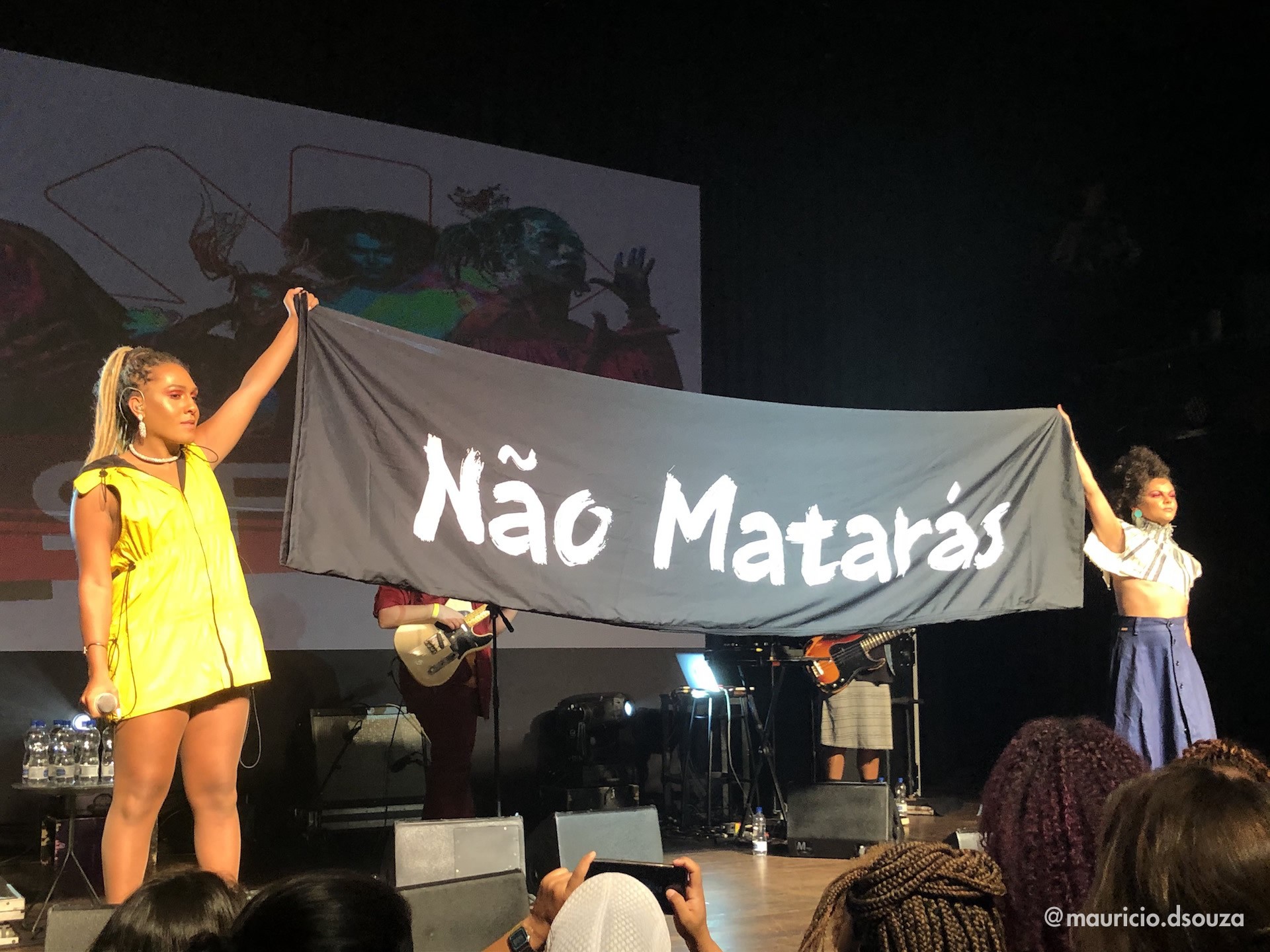 Parem de nos matar! - Raquel Virginia, Assucena Assucena (As Bahias e a Cozinha Mineira)